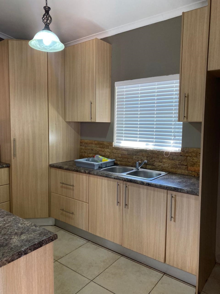 To Let  Bedroom Property for Rent in Lorraine Eastern Cape